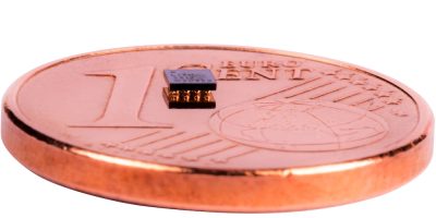 Integrated listener for NFC wireless charging cuts board footprint by more than half